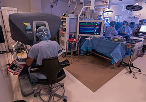 机器人时代的微创手术为患者带来更多康复福音