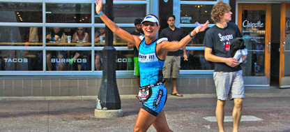 三项全能运动员借助微创髋关节手术重新大步向前